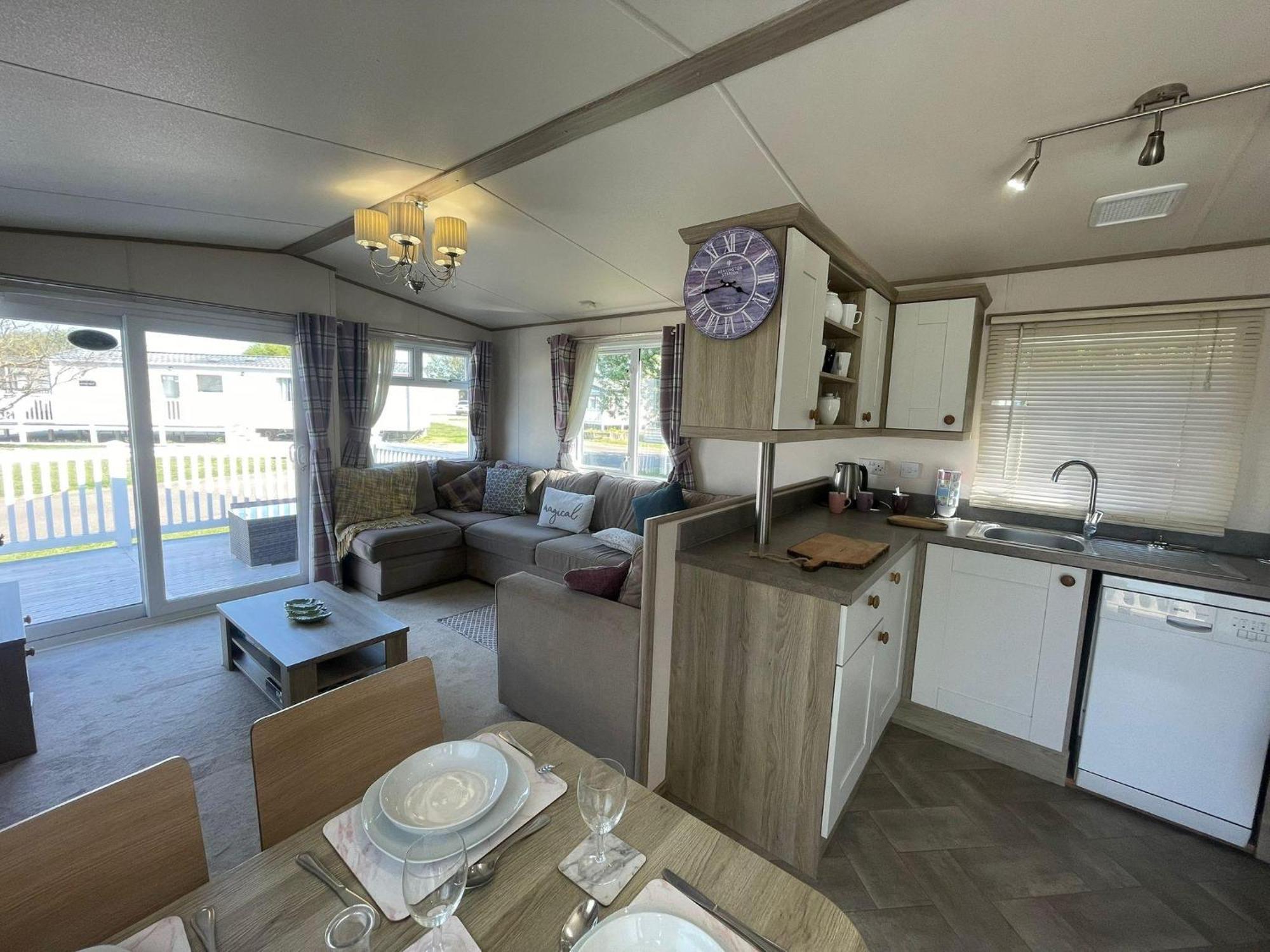 Homely Caravan At Manor Park, Nearby Hunstanton Beach In Norfolk Ref 23039T Exterior foto